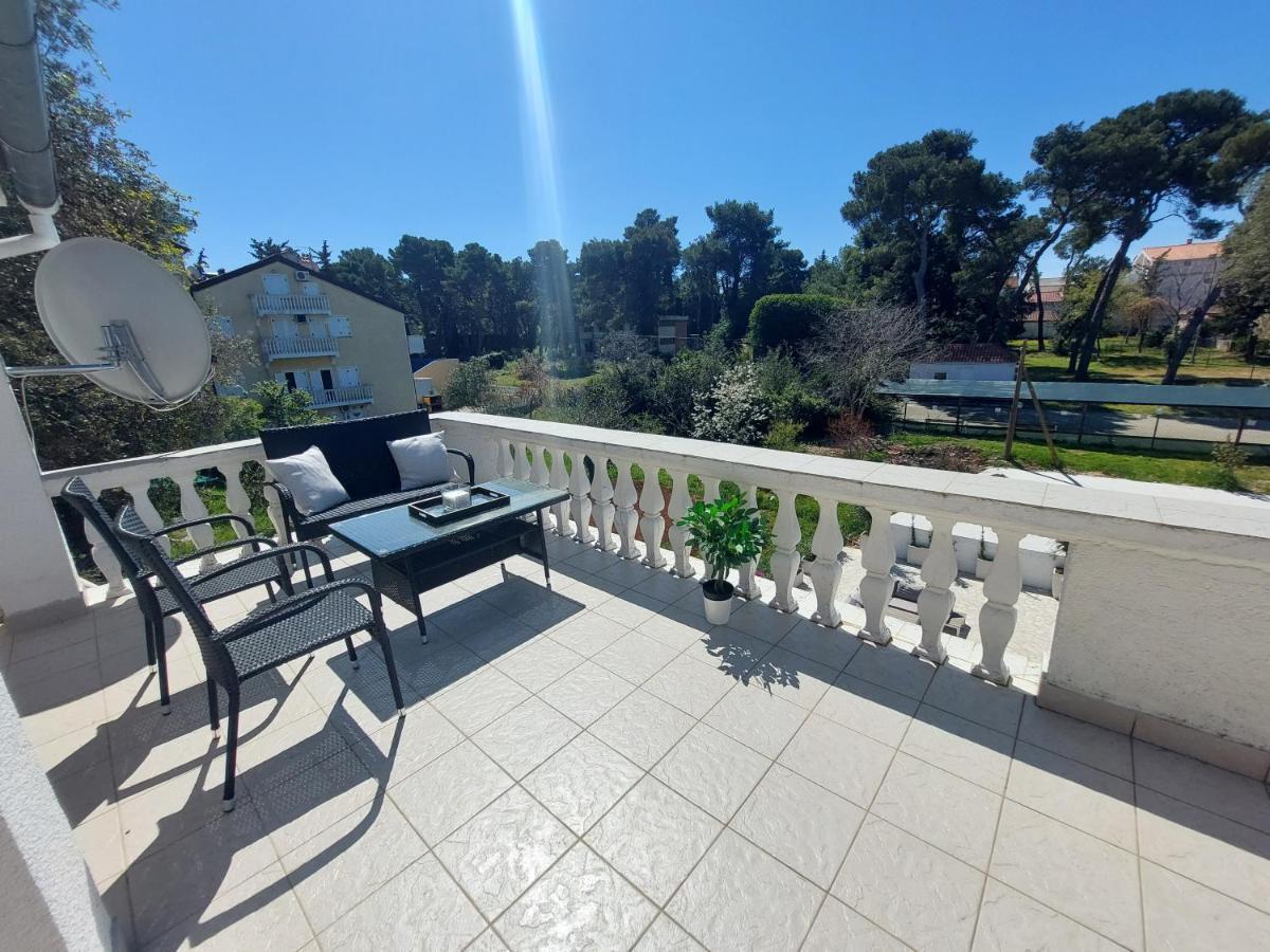Casa Blanca, Biograd Na Moruアパートメント エクステリア 写真