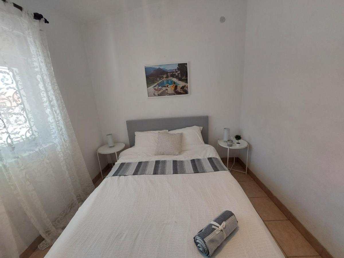 Casa Blanca, Biograd Na Moruアパートメント エクステリア 写真
