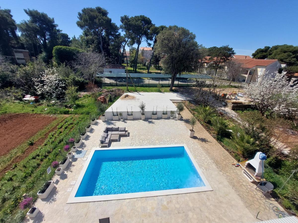 Casa Blanca, Biograd Na Moruアパートメント エクステリア 写真