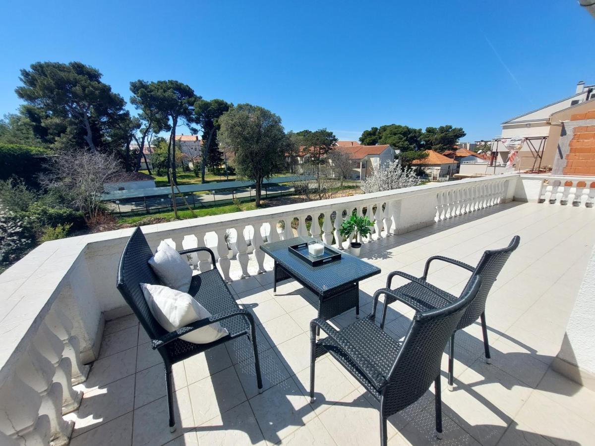 Casa Blanca, Biograd Na Moruアパートメント エクステリア 写真