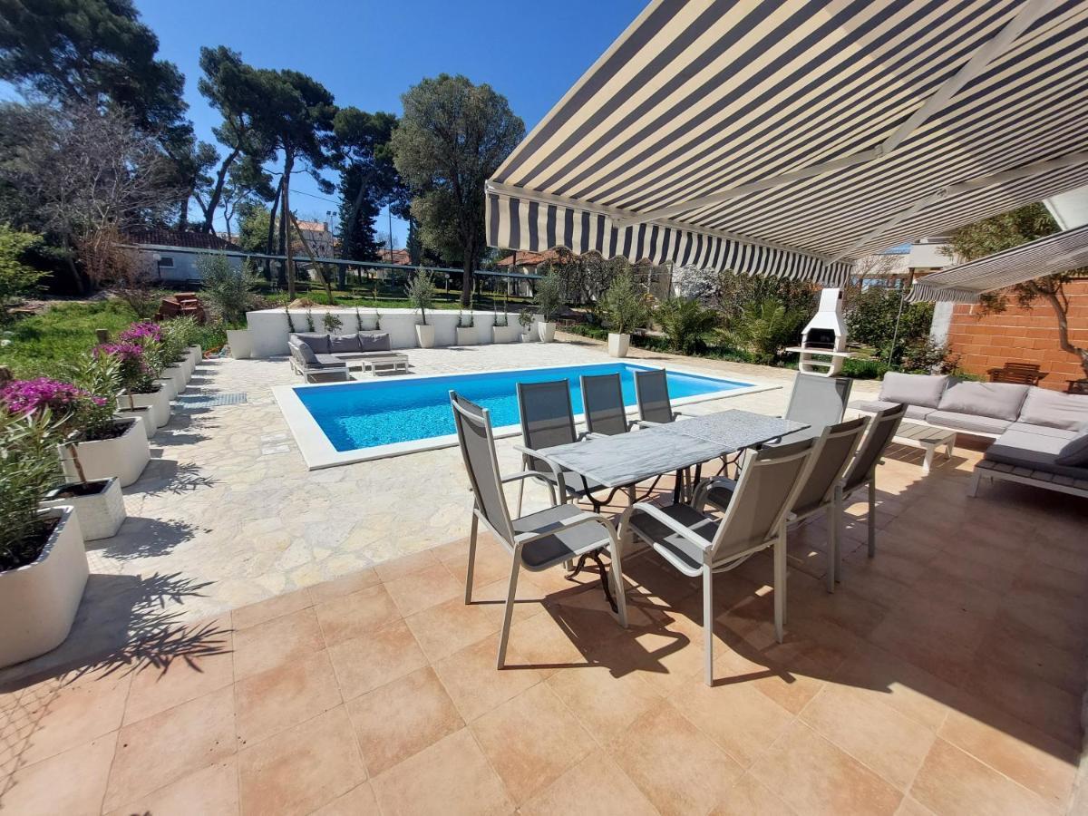 Casa Blanca, Biograd Na Moruアパートメント エクステリア 写真