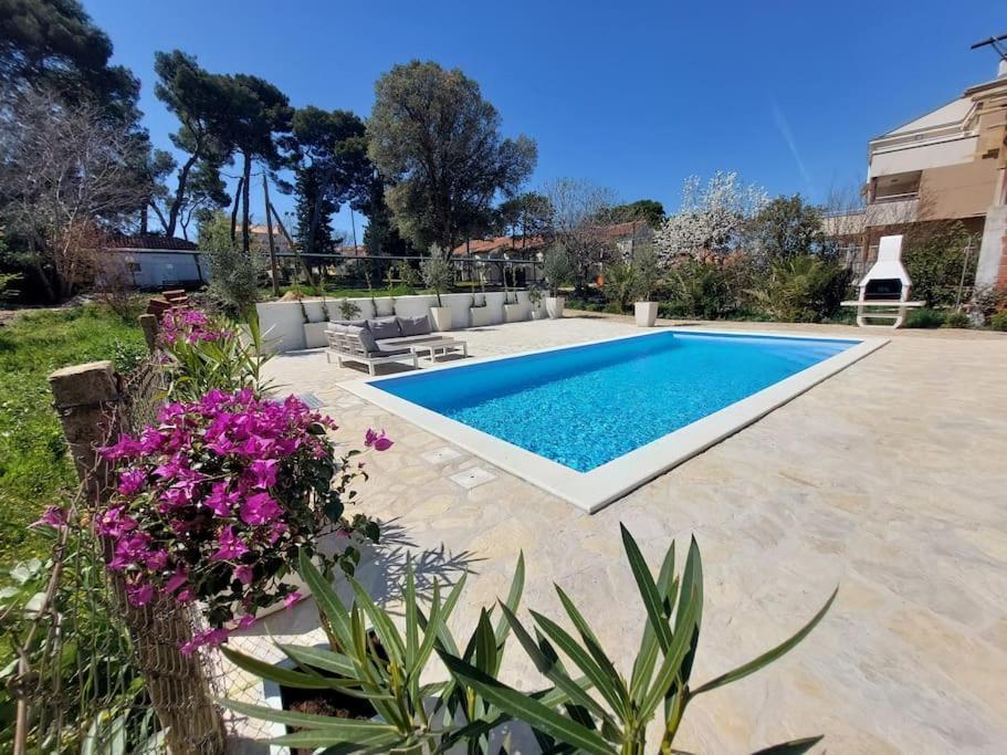 Casa Blanca, Biograd Na Moruアパートメント エクステリア 写真