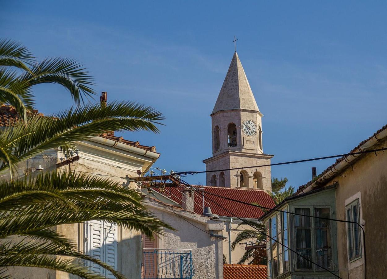 Casa Blanca, Biograd Na Moruアパートメント エクステリア 写真